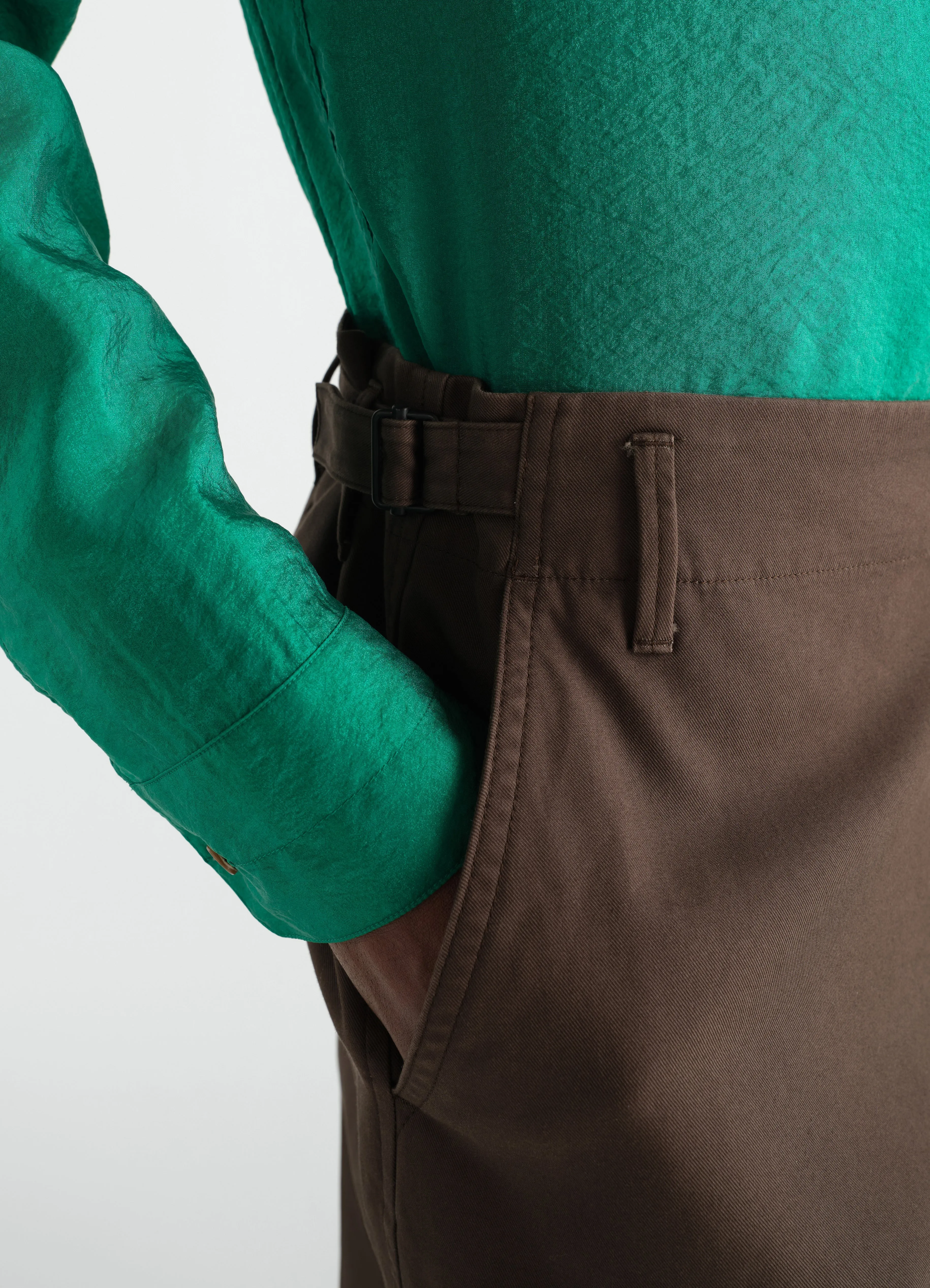 TAPERED PANTS IN HEAVY COTTON TWILL sold by Lemaire product image thumbnail 5