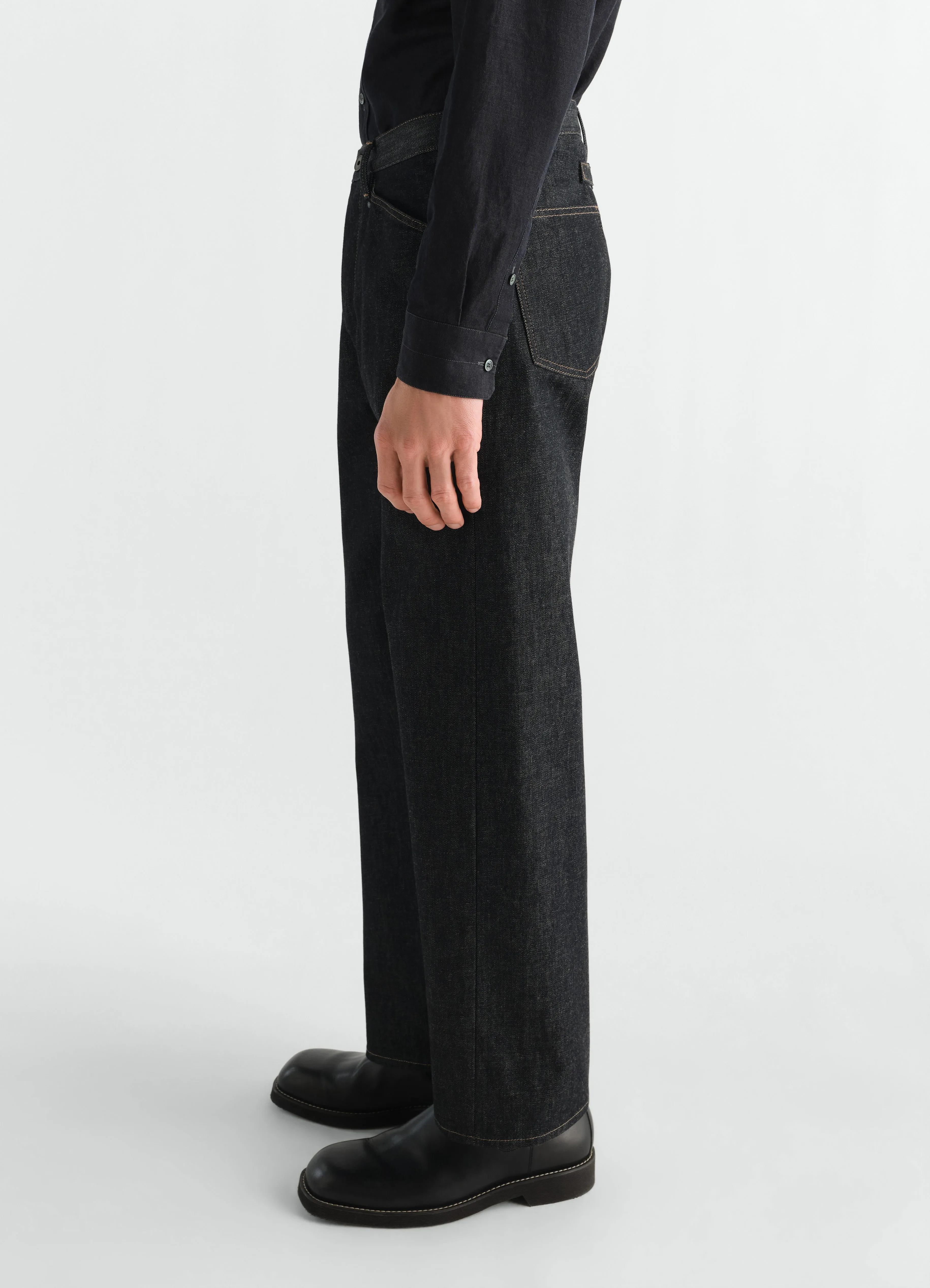STRAIGHT LEG 5 POCKETS IN HEAVY SLATE DENIM sold by Lemaire product image thumbnail 3