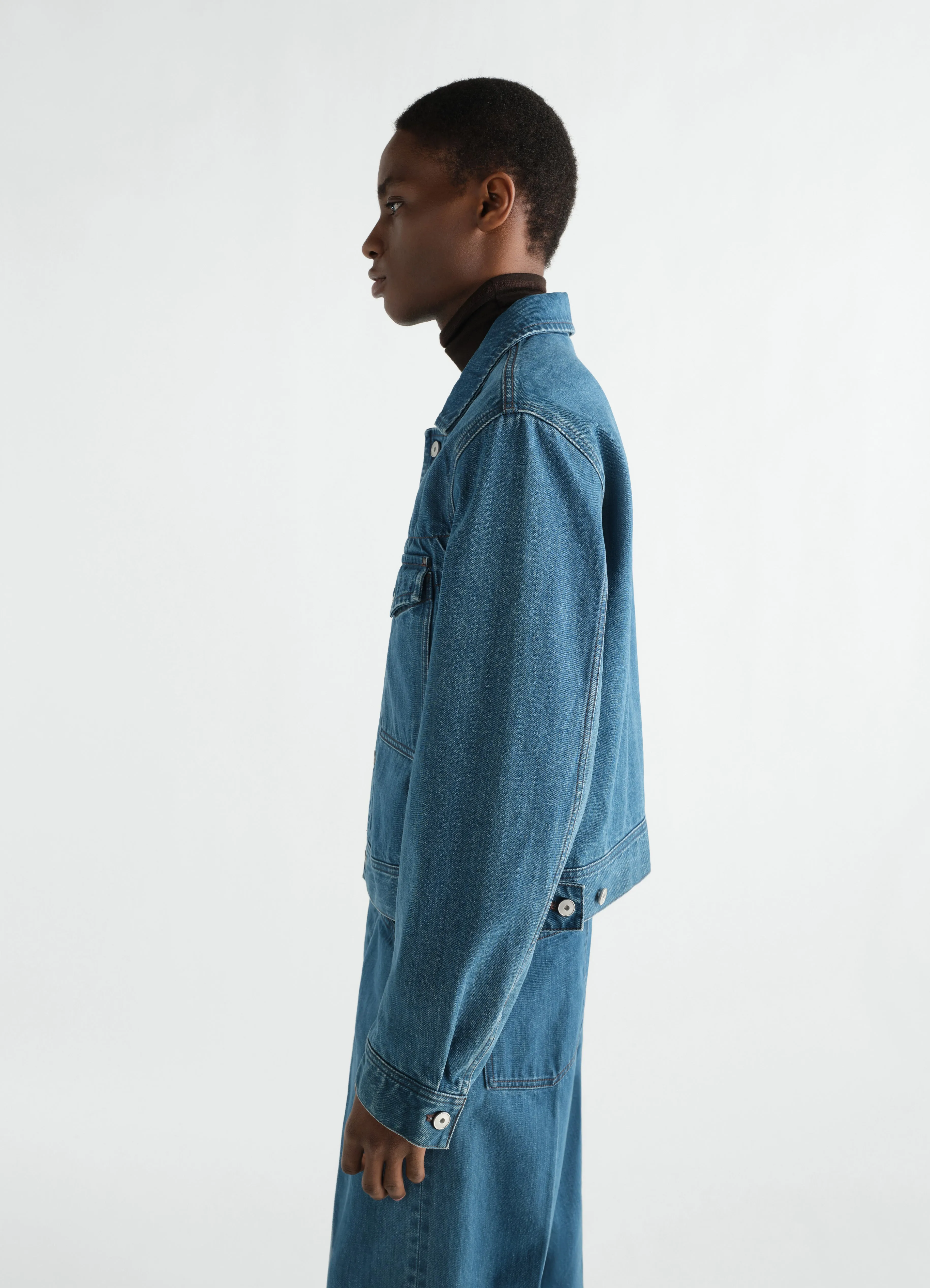 TRUCKER JACKET IN INDIGO SELVEDGE DENIM sold by Lemaire product image thumbnail 3