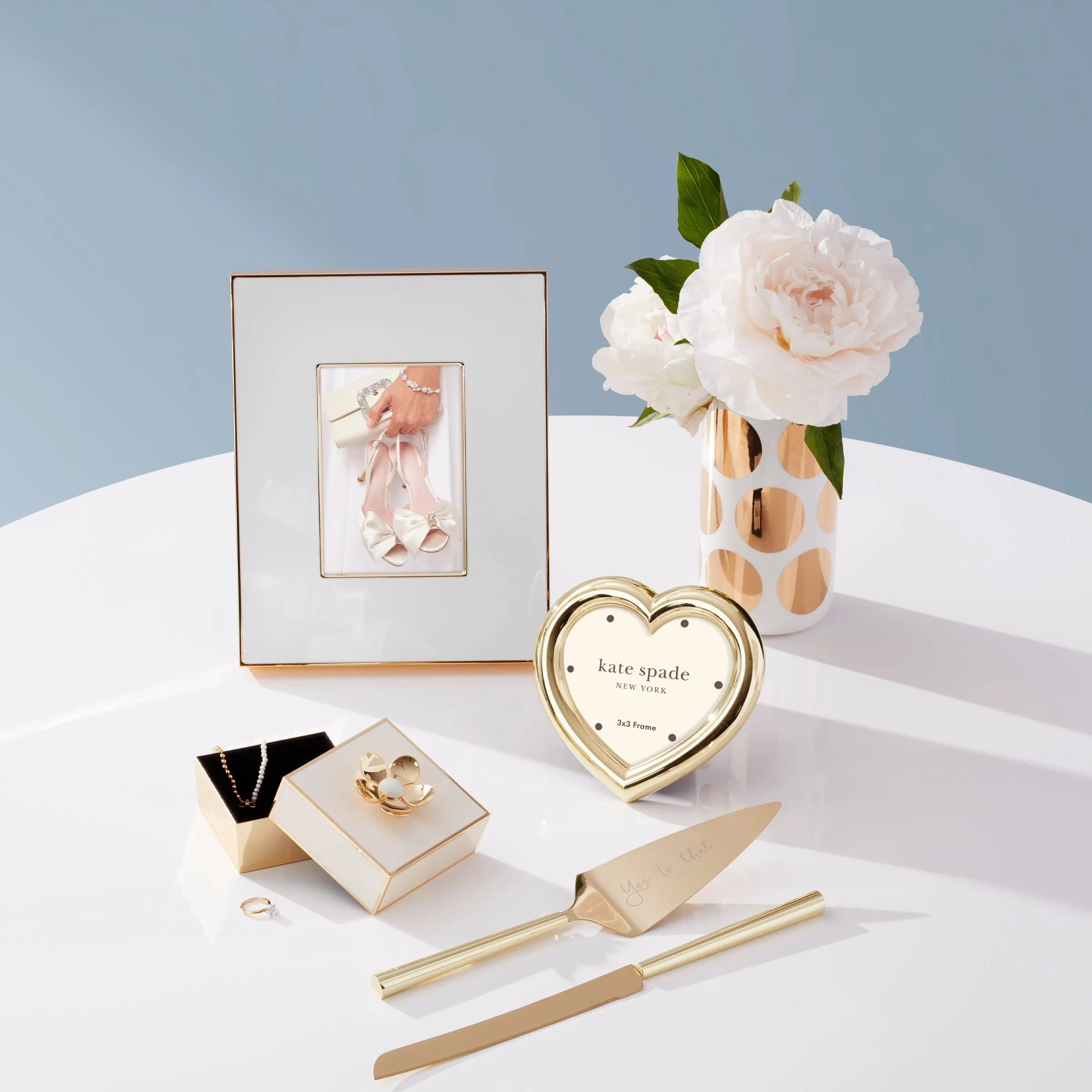 Charmed Life Gold Heart Frame sold by Lenox product image thumbnail 3
