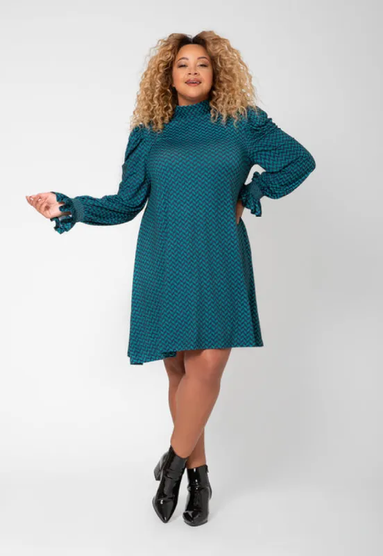 Leota Women's Bianca Puff Sleeve Flowy Dress (Curve) Green sold by Leota