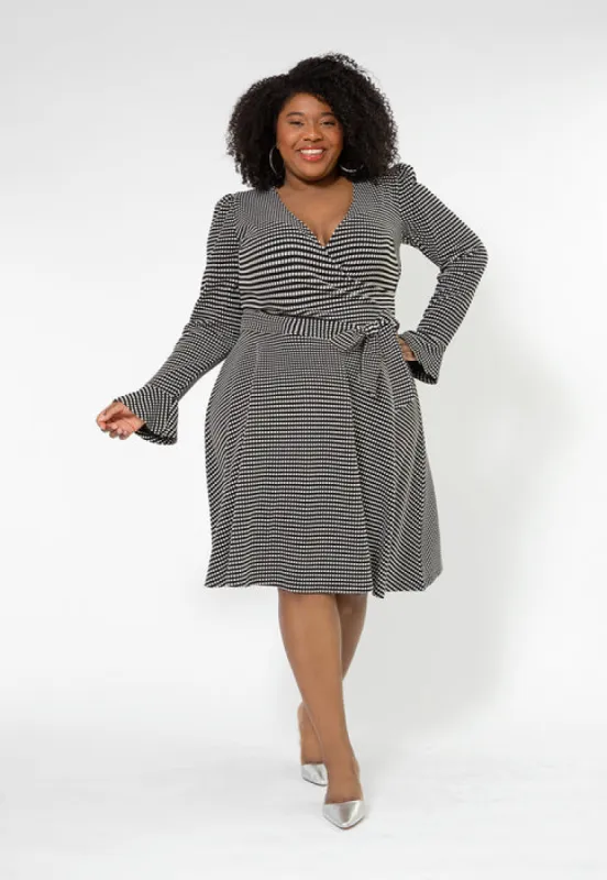 Leota Women's Rosalia Dress Gray Size 1X sold by Leota