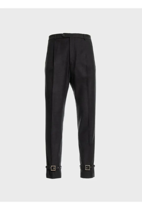 Classic pant with high waste and strips flannel sold by Les Hommes