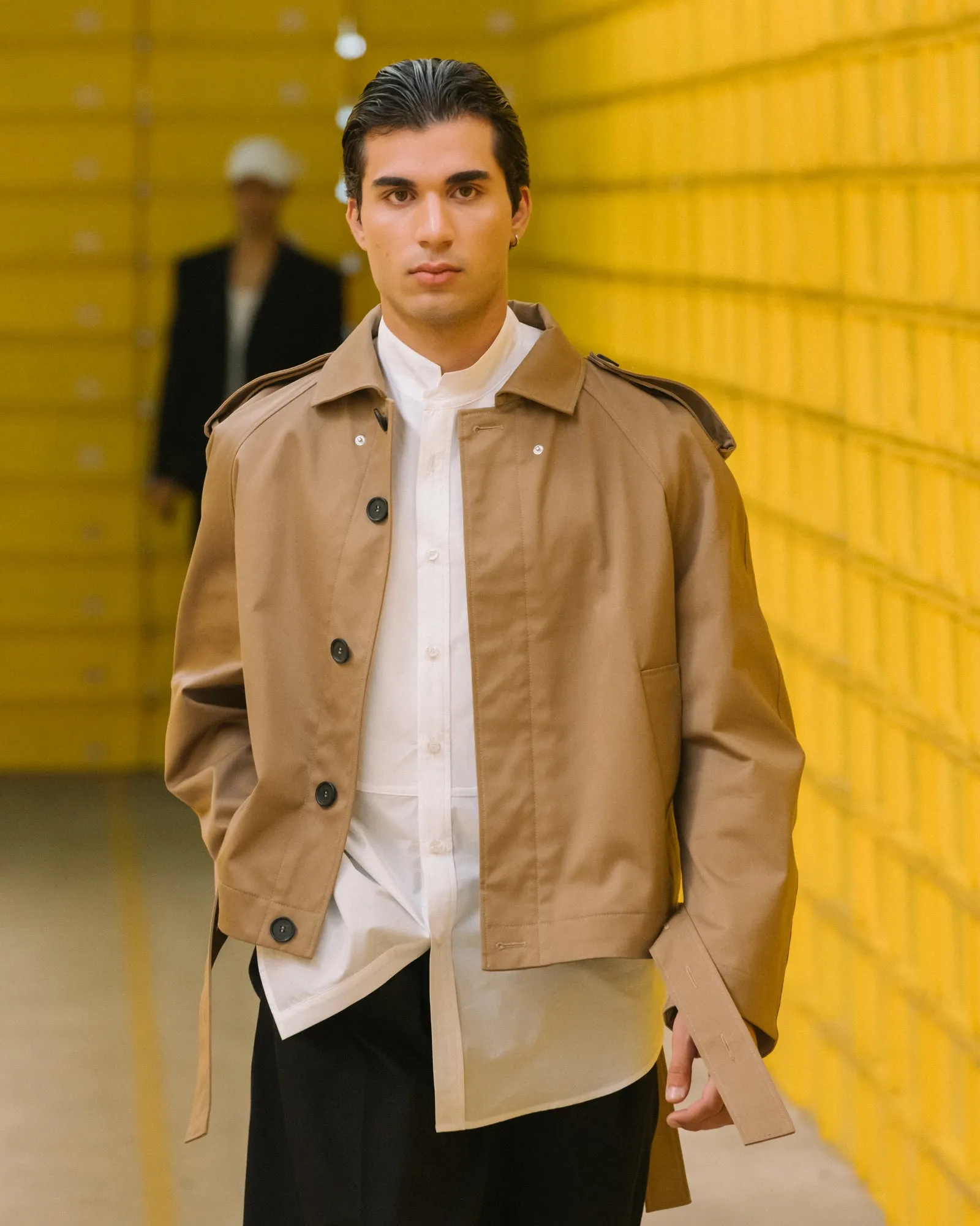 CROPPED TRENCH WITH BELT sold by Les Hommes product image thumbnail 2