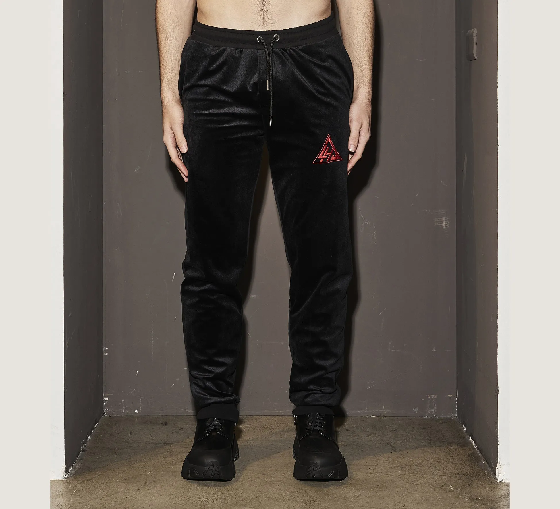 LHB2526004 Jogger sold by Les Hommes