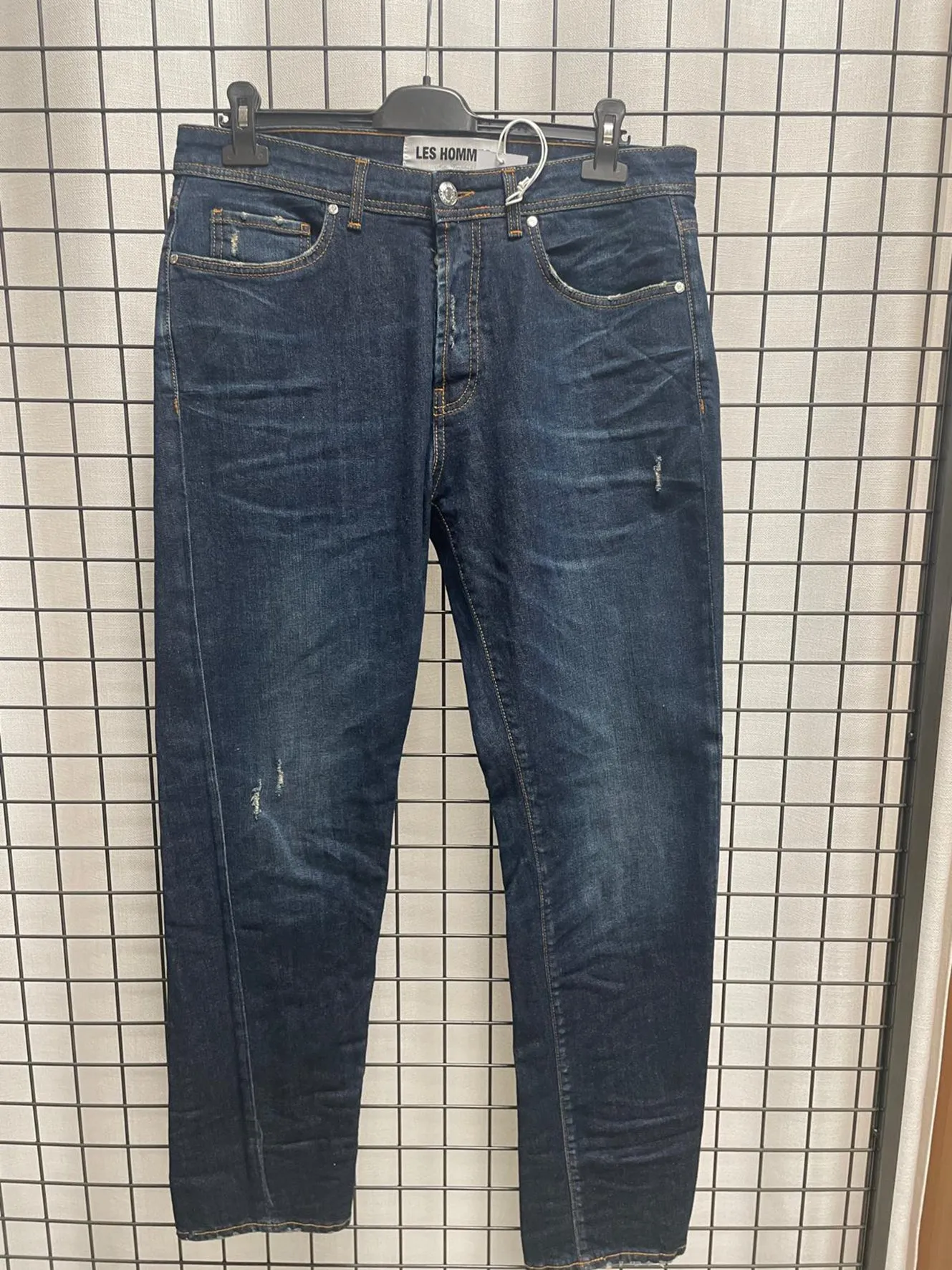 252L01051 jeans sold by Les Hommes