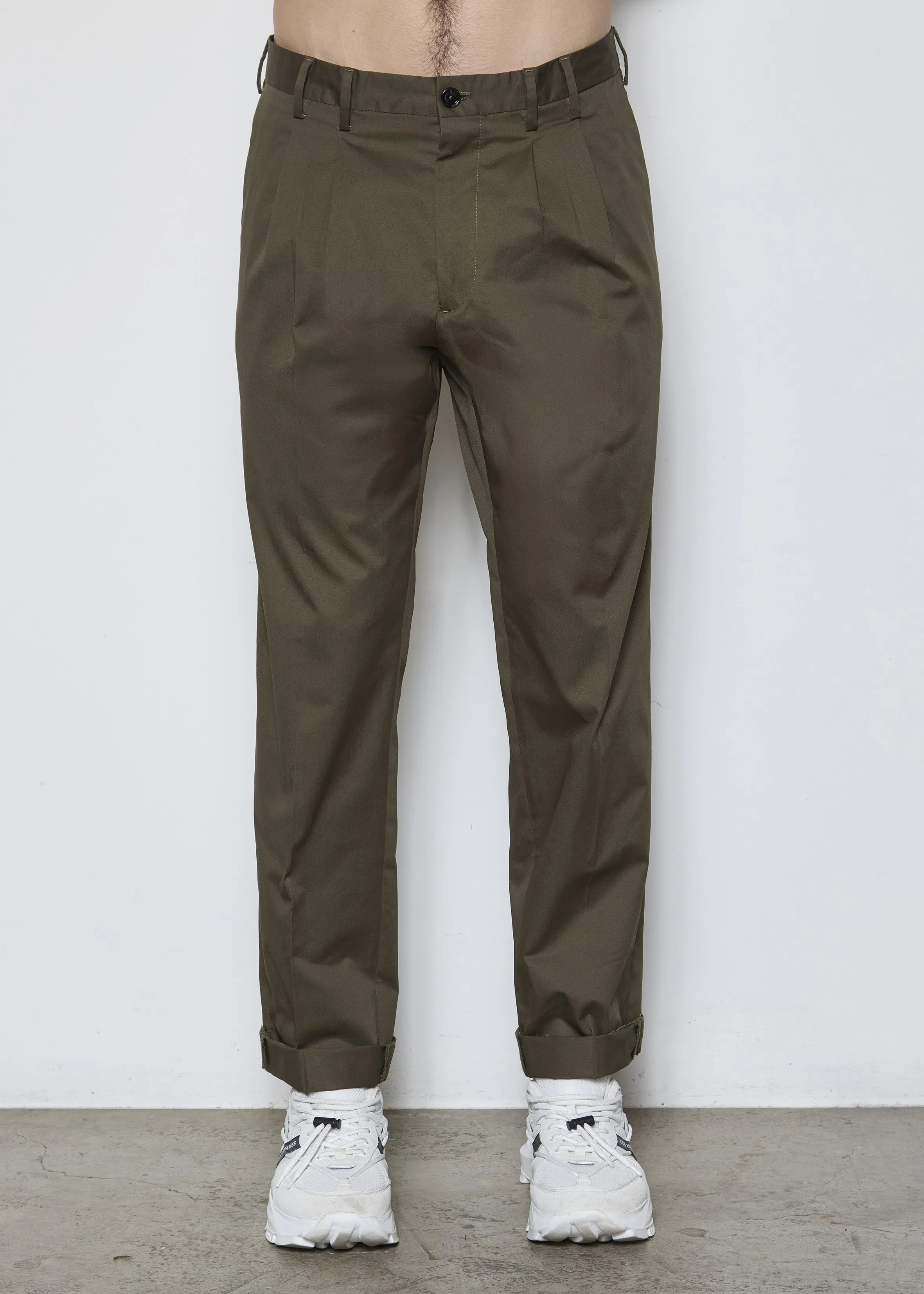261L01008 Chinos sold by Les Hommes