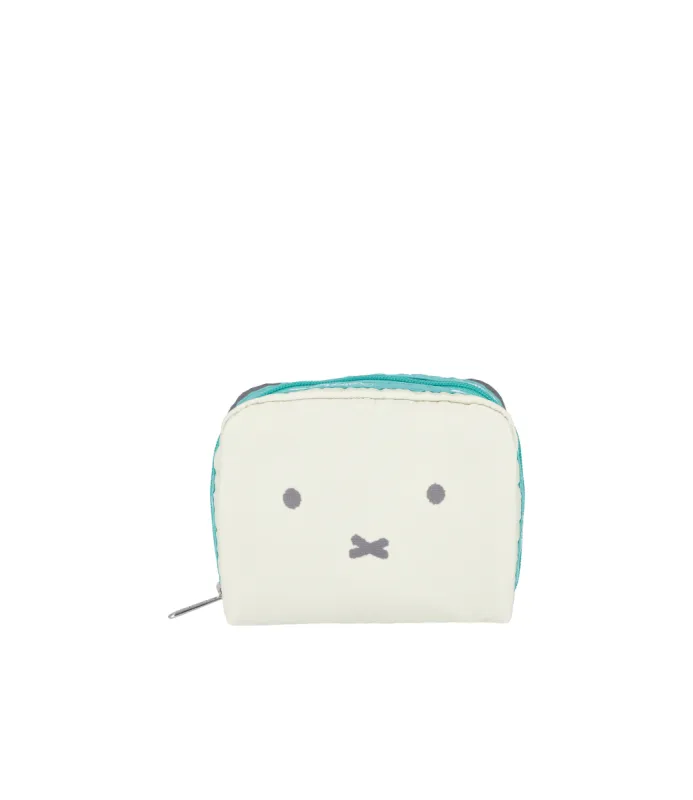 Square Cosmetic sold by Lesportsac