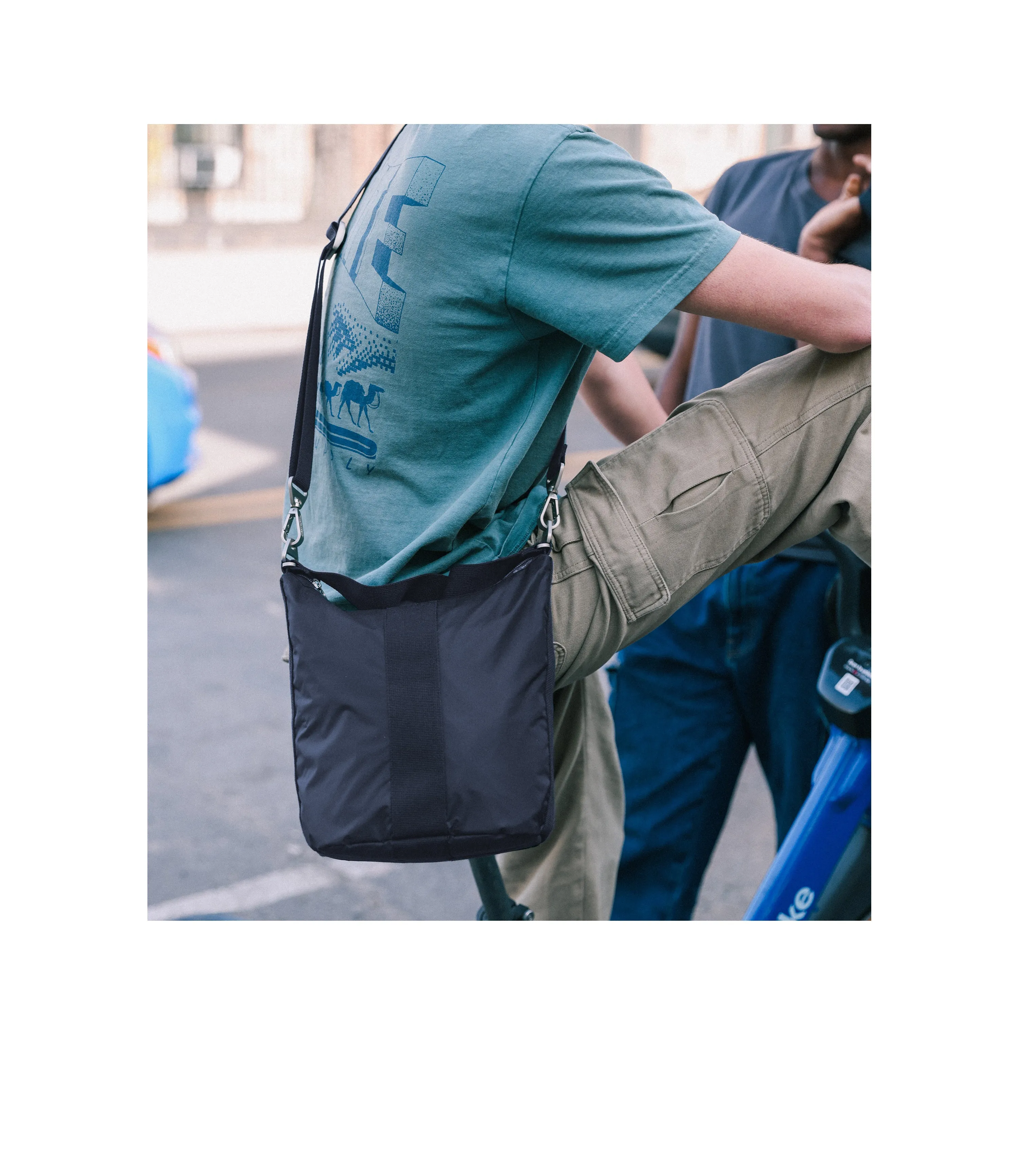 Convertible Market Hobo sold by Lesportsac product image thumbnail 2