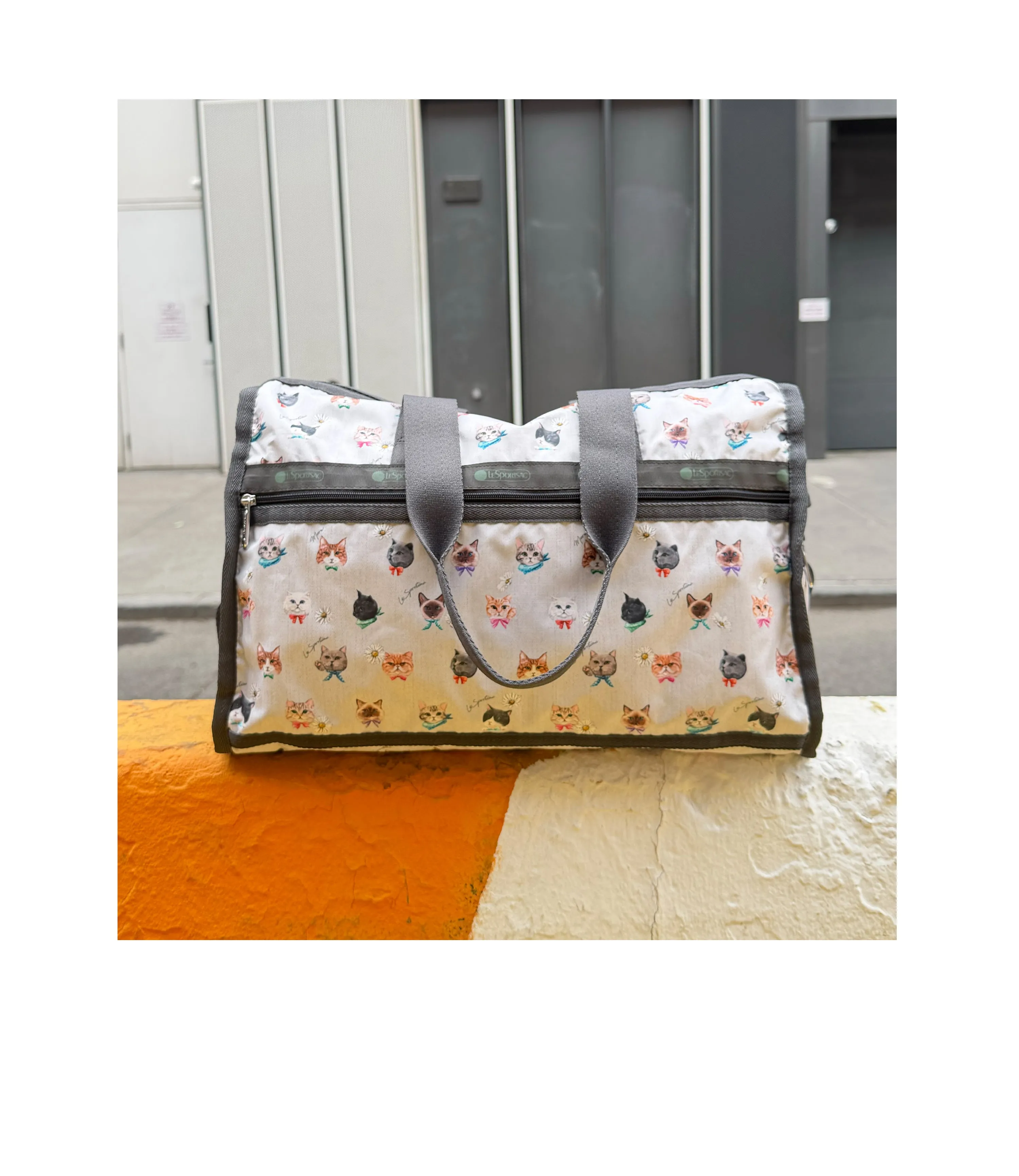 Deluxe Medium Weekender sold by Lesportsac product image thumbnail 2