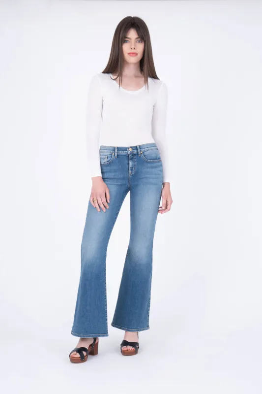 Dahlia Midrise Flare sold by Level 99