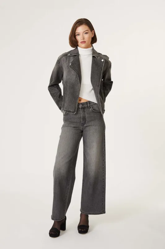 Soho Fitted Wide Leg sold by Level 99