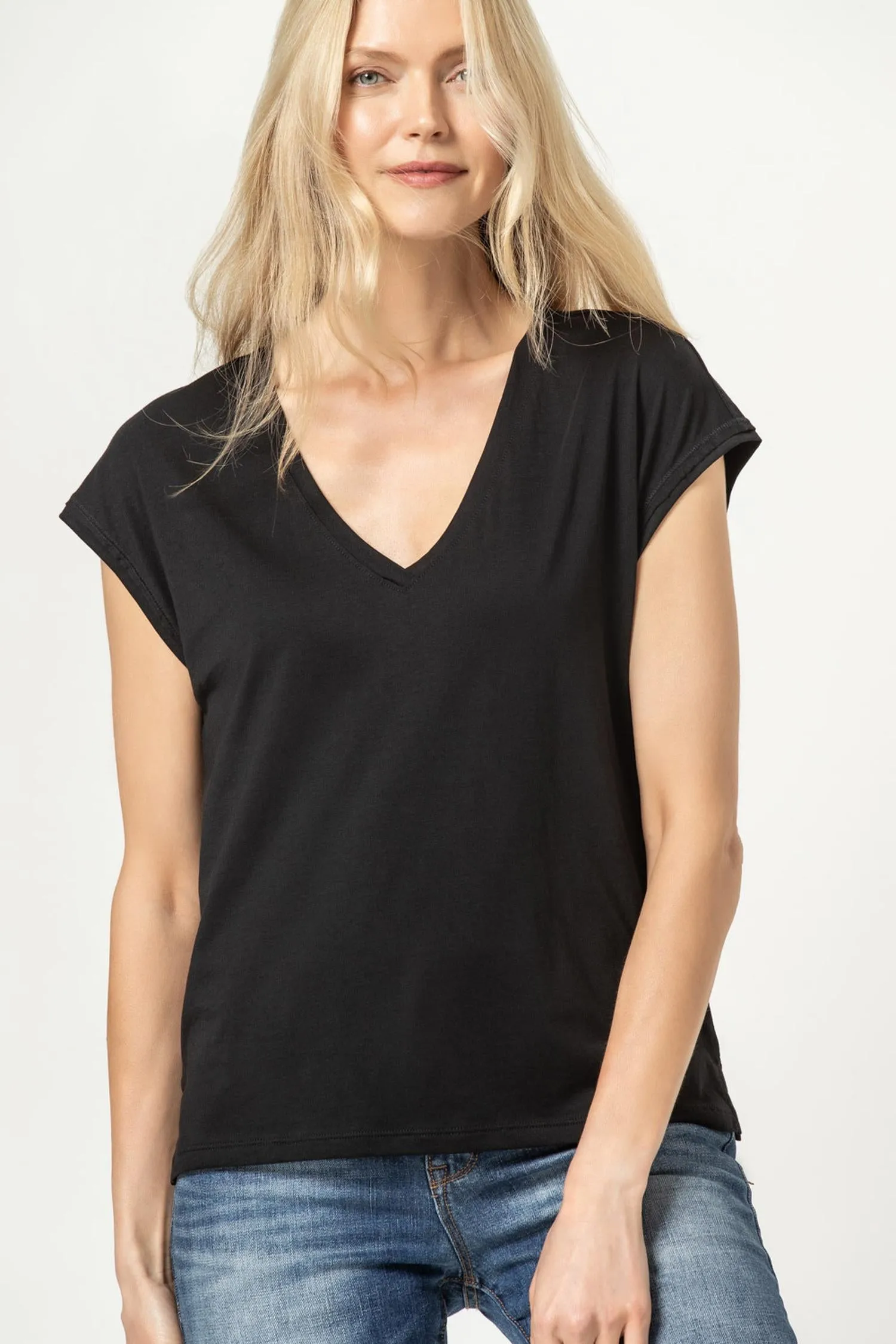 Easy V-Neck sold by Lilla P product image thumbnail 3