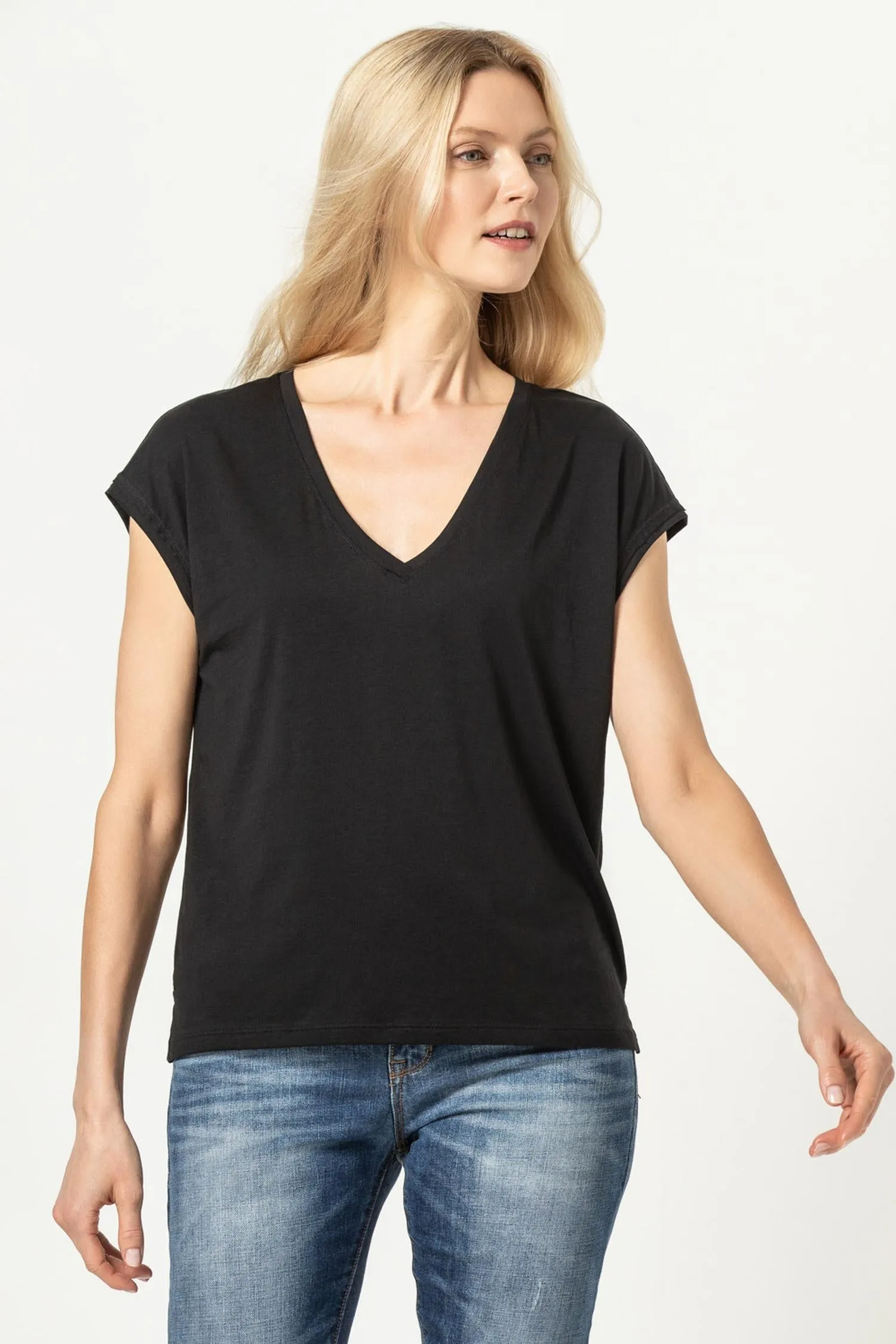 Easy V-Neck sold by Lilla P product image thumbnail 5