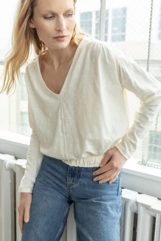 Elastic Hem Easy V-Neck sold by Lilla P