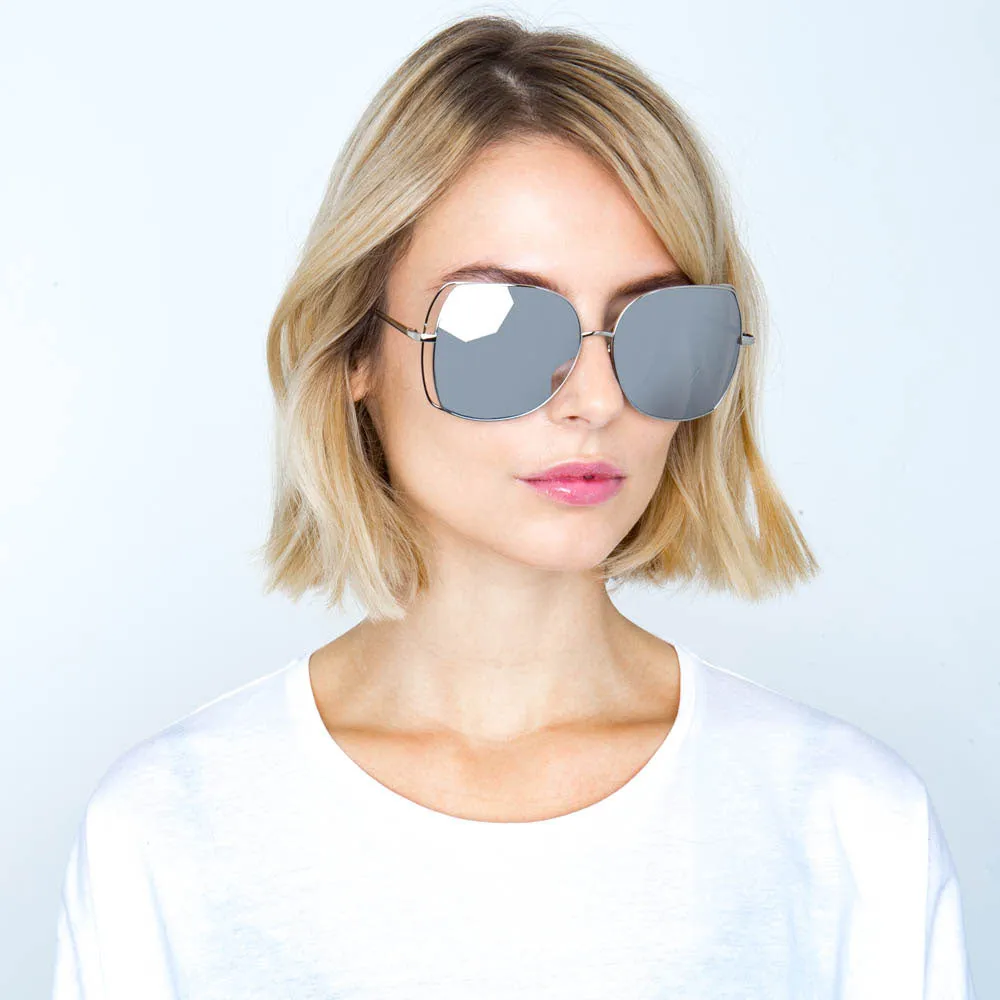 Linda Farrow 590 C2 Oversized Sunglasses sold by Linda Farrow product image thumbnail 5