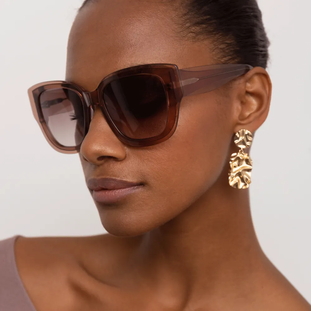 Matthew Williamson Senna D-Frame Sunglasses in Tortoiseshell sold by Linda Farrow product image thumbnail 2