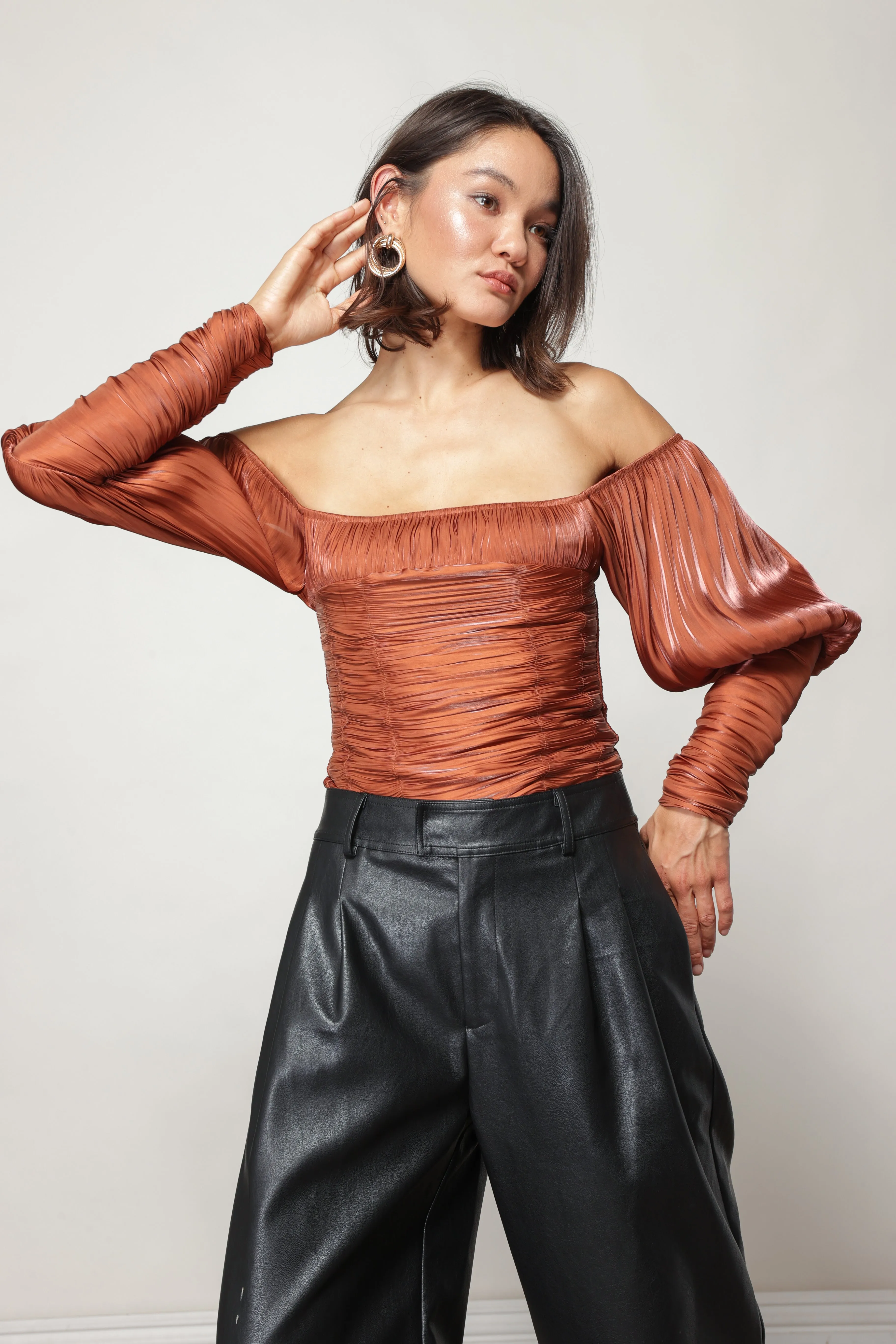 DANIELLE OFF SHOULDER TOP sold by Line & Dot product image thumbnail 4