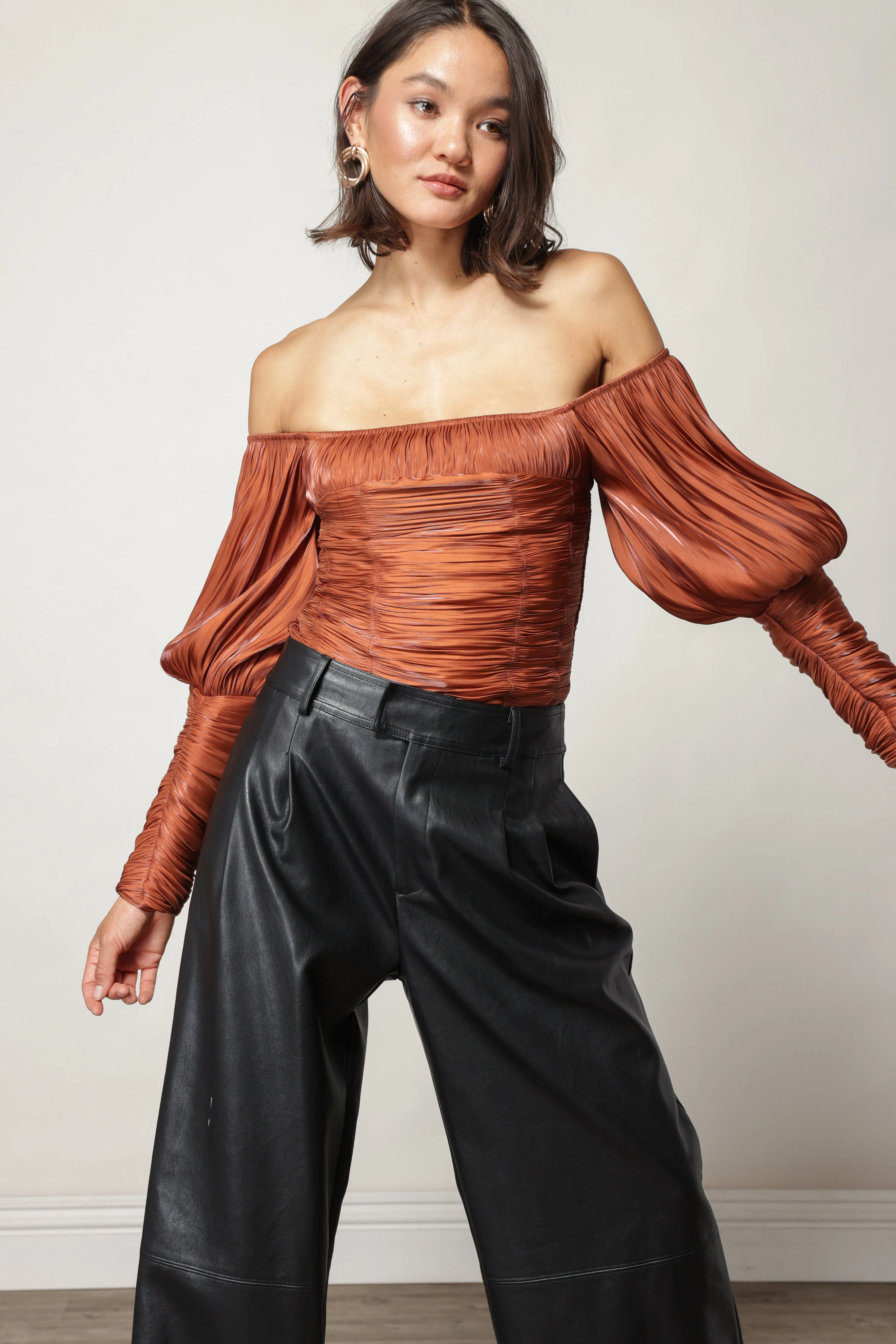 DANIELLE OFF SHOULDER TOP sold by Line & Dot