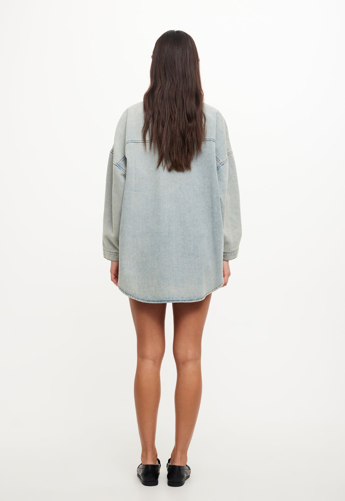 NYC BOYFRIEND SHIRT - LIGHT DENIM sold by Lioness product image thumbnail 5