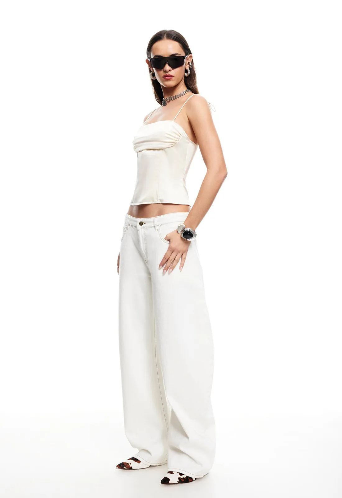 HORSESHOE JEAN - PORCELAIN sold by Lioness