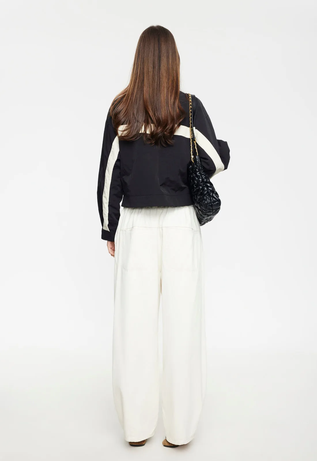 ESSENTIAL WINDBREAKER - NOIR sold by Lioness product image thumbnail 4