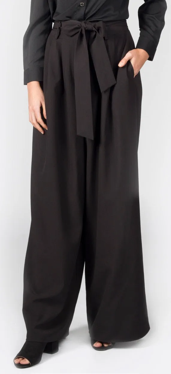 FRAN TROUSER | BLK sold by Lira