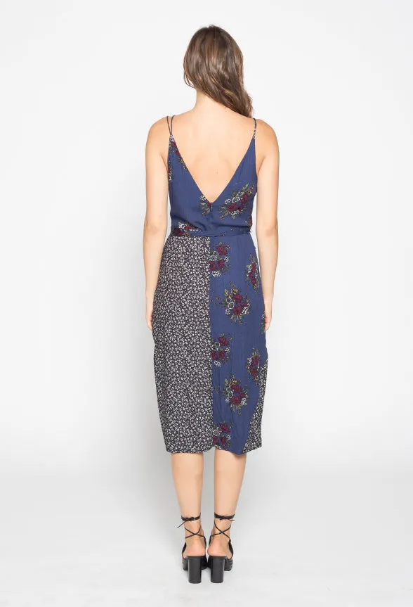 SEE ME | NAVY sold by Lira product image thumbnail 2