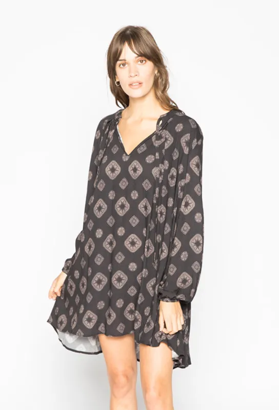 SWING LOW | BLACK sold by Lira