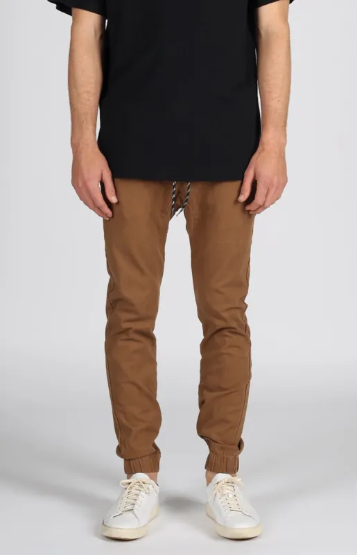 Weekend Jogger 2.0 | Khaki sold by Lira