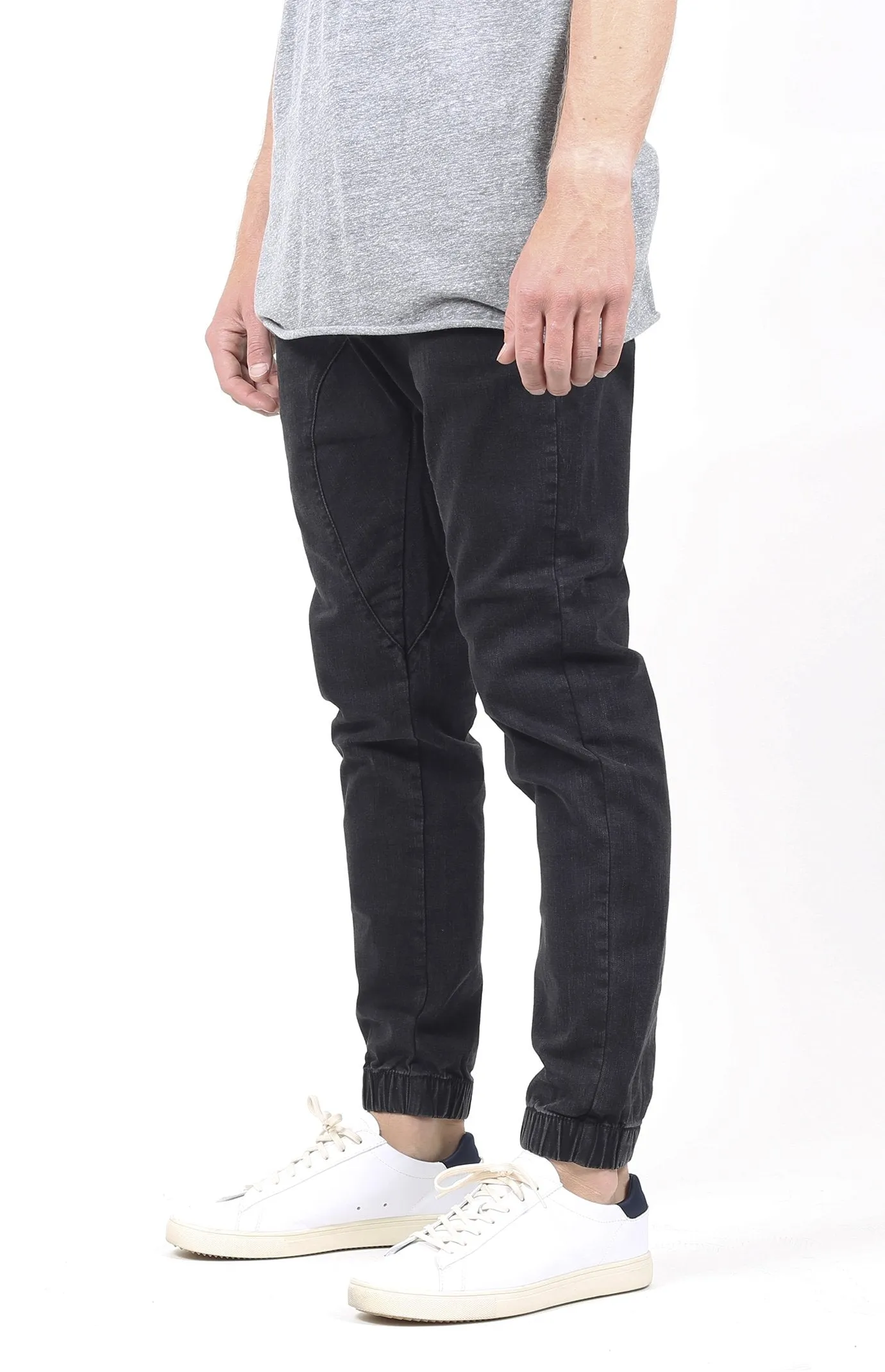 Vintage Denim Jogger 2.0 | Dark Black sold by Lira product image thumbnail 2