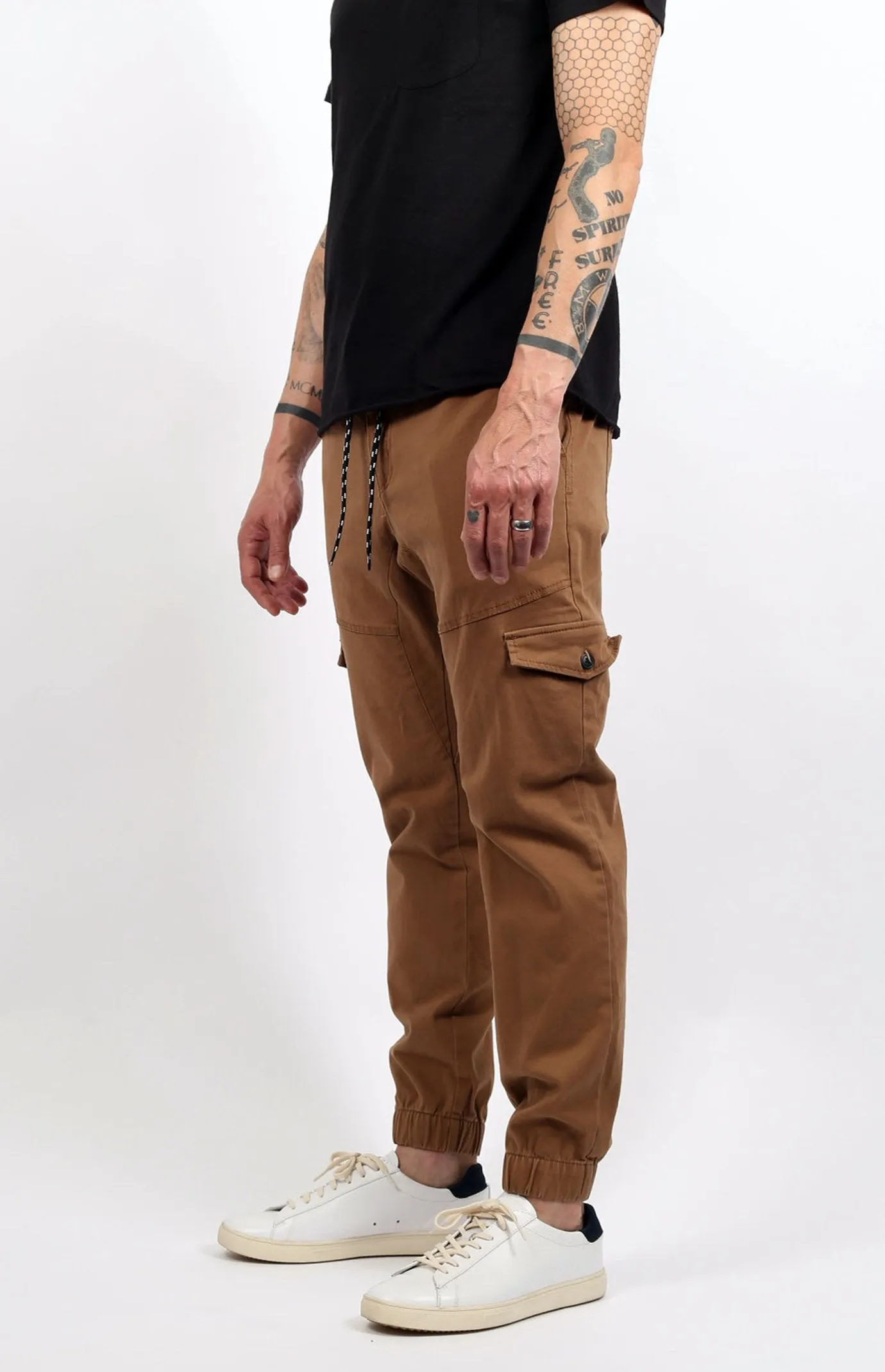 Juckson Cargo Jogger | Khaki sold by Lira product image thumbnail 2