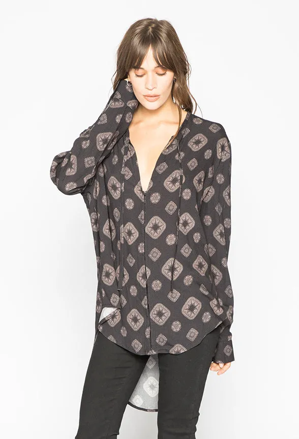 HIGHLANDS | BLACK sold by Lira