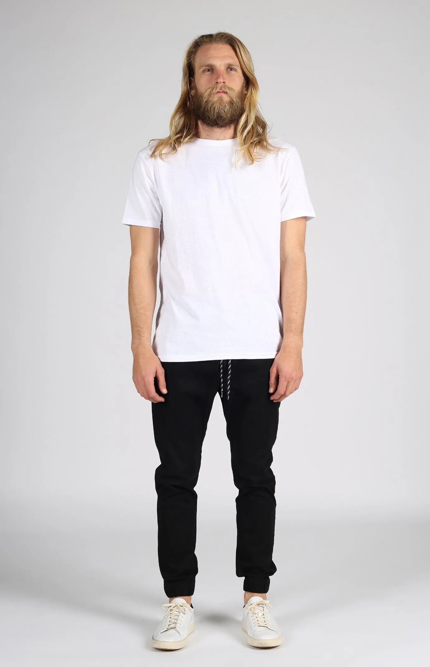 Weekend Jogger 2.0 | Black sold by Lira product image thumbnail 4