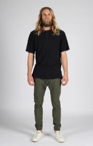 Weekend Jogger 2.0 | Olive sold by Lira