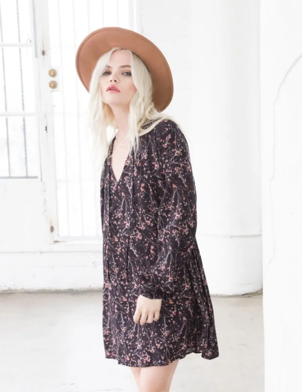 ELLA | BLACK sold by Lira