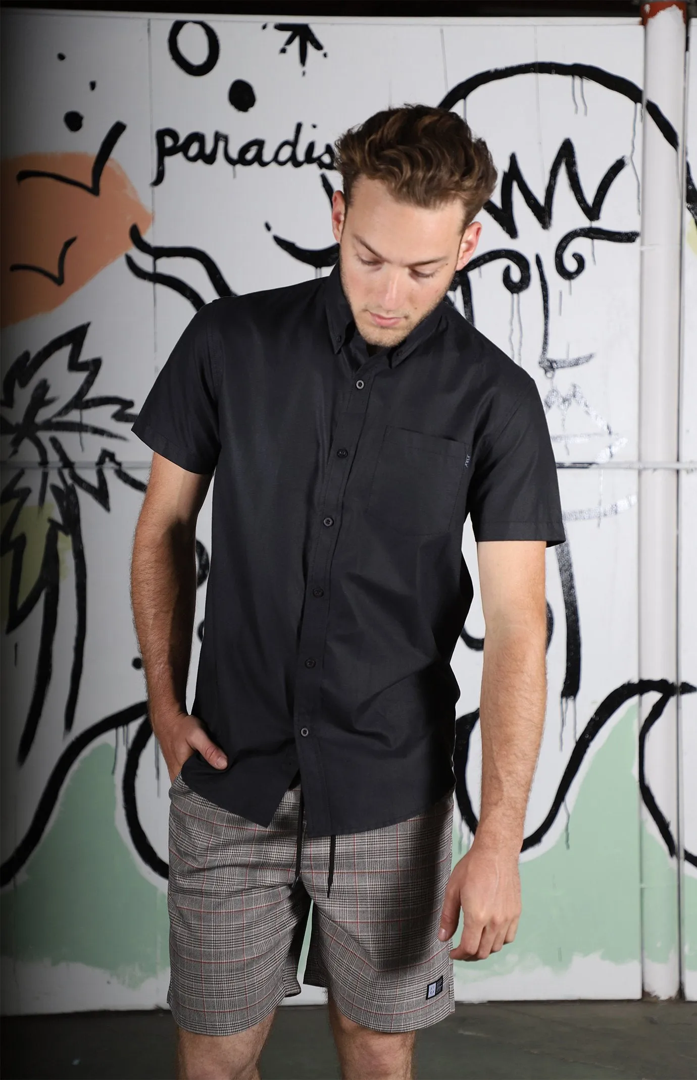 Shooty SS Woven | Black sold by Lira