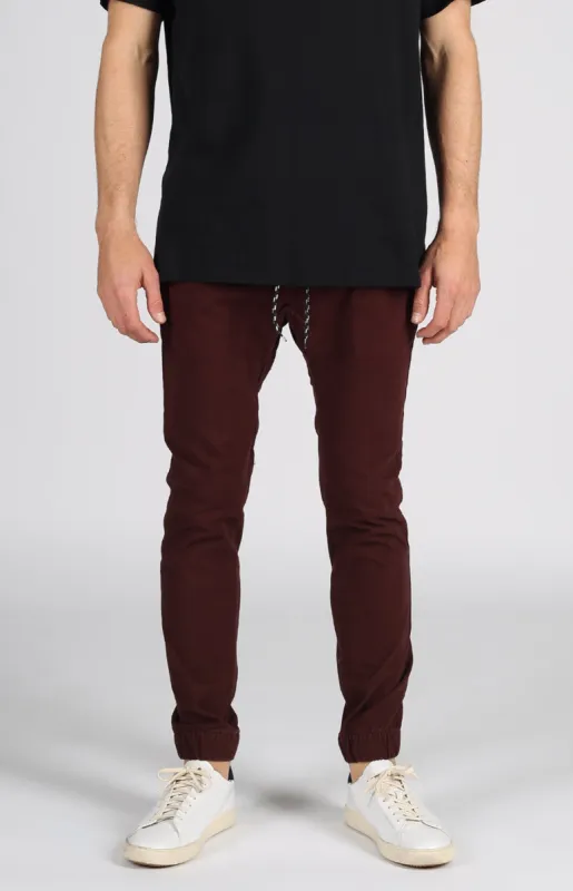 Weekend Jogger 2.0 | Burgundy sold by Lira