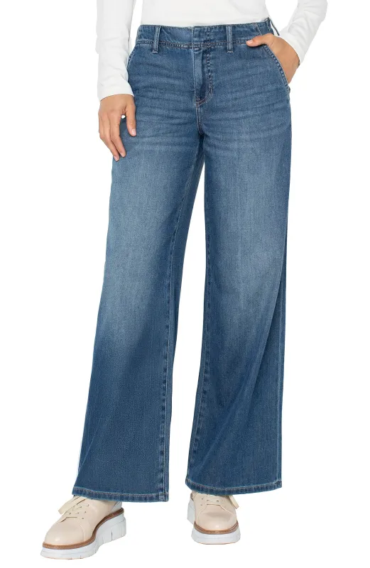THE PETITE WEEKENDER sold by Liverpool Jeans Company