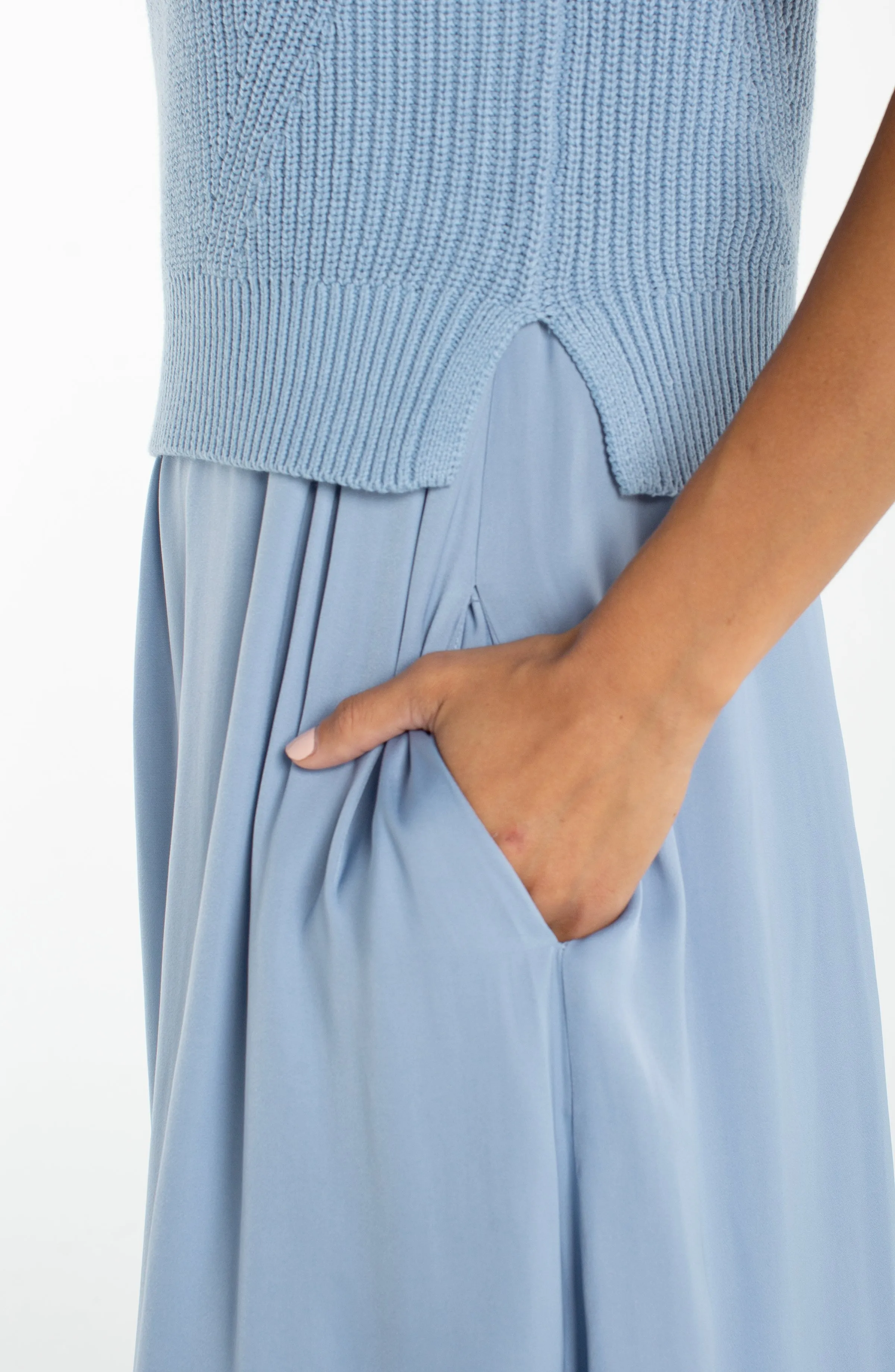 SLEEVELESS TIE BACK SWEATER WOVEN DRESS sold by Liverpool Jeans Company product image thumbnail 4