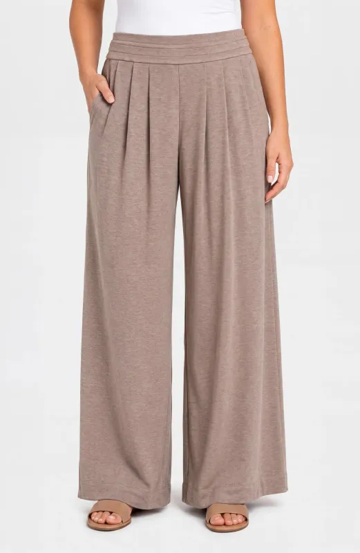 PULL-ON PLEATED WIDE LEG made by Liverpool Jeans Company