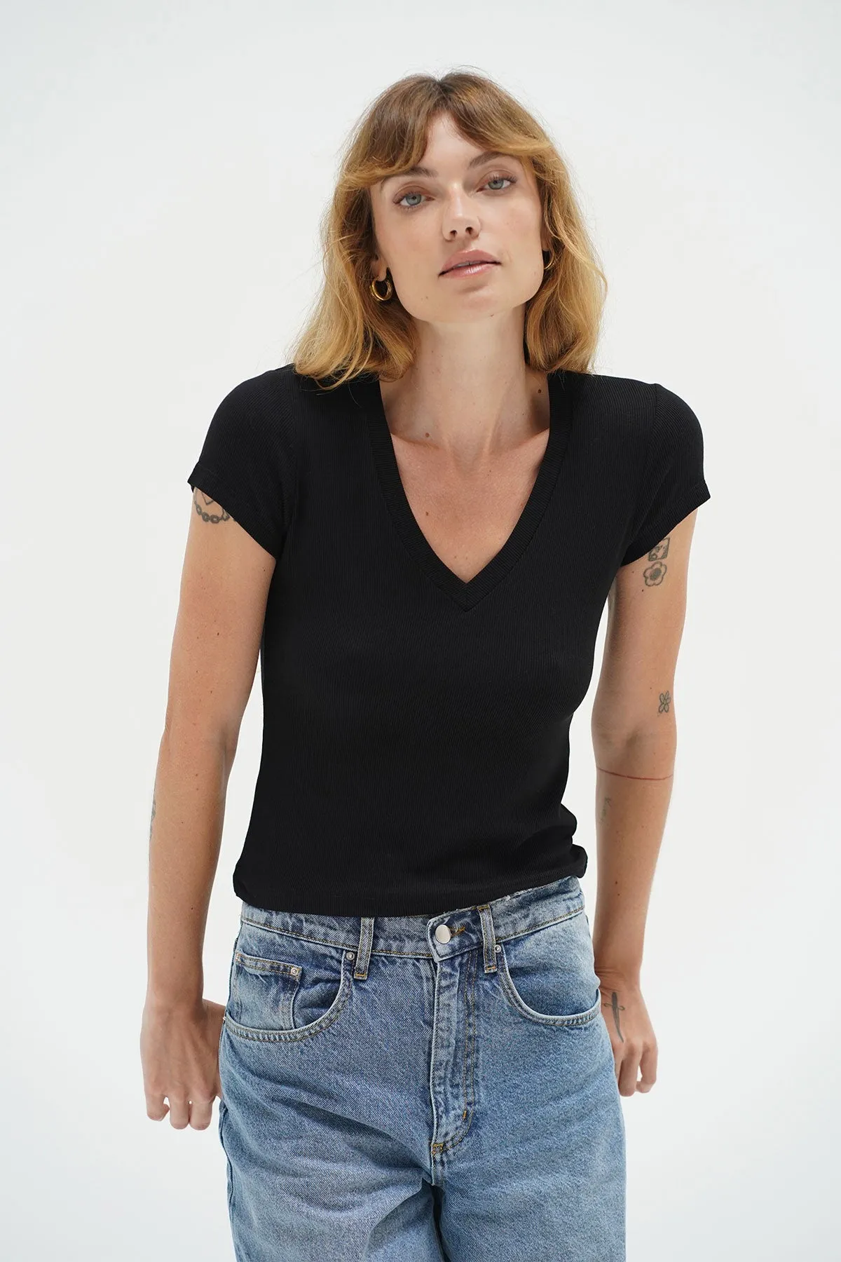 Fitted Ribbed V Neck - Black sold by LNA product image thumbnail 3