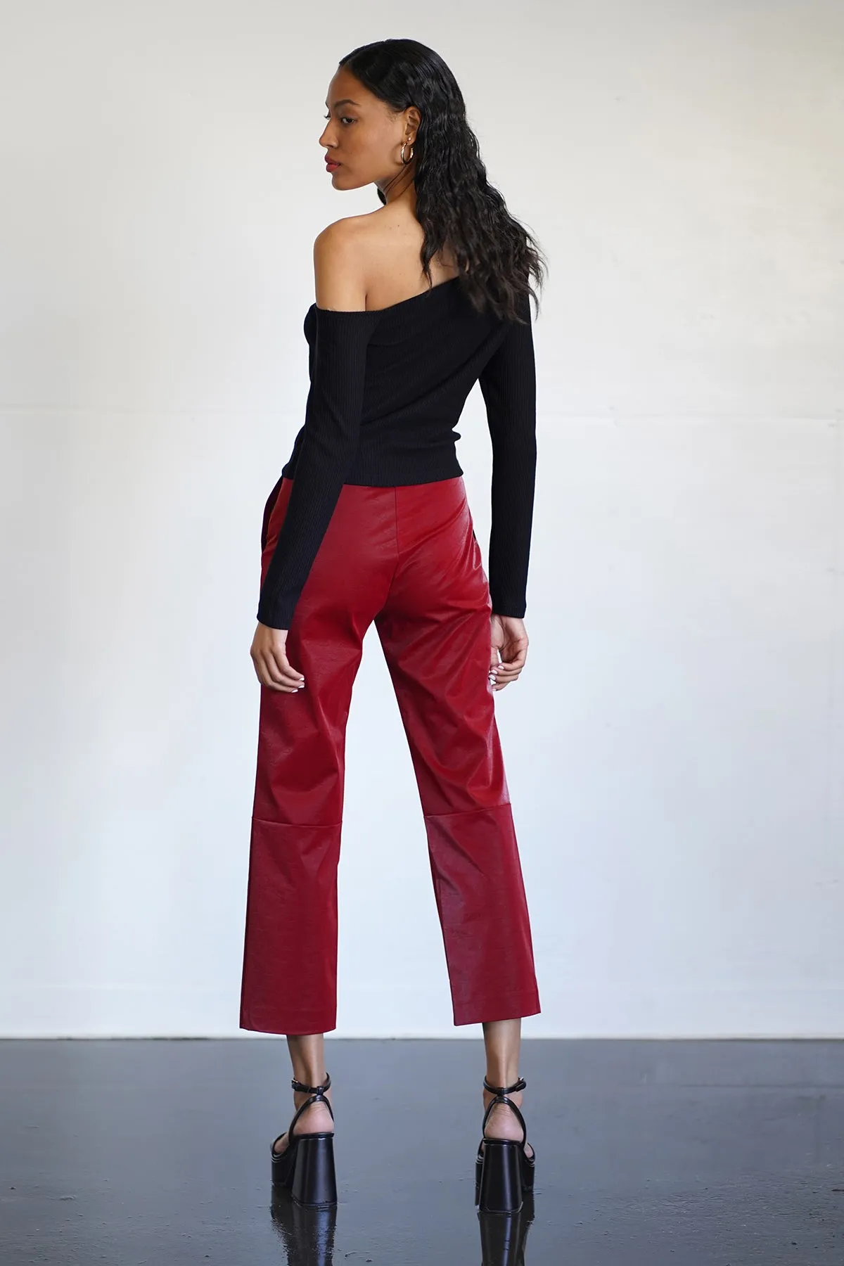 Scene Brushed Rib Top - Black sold by LNA product image thumbnail 2