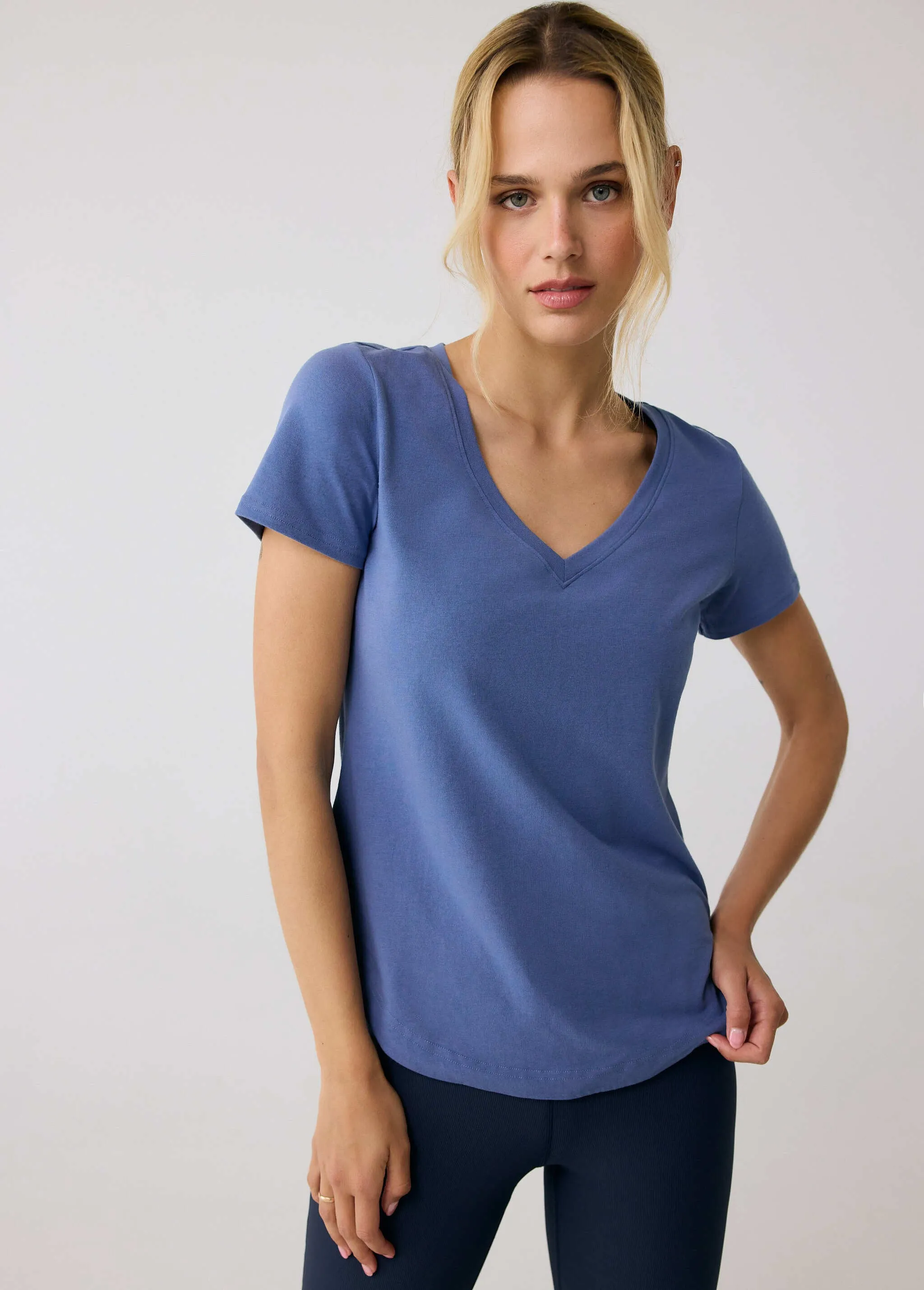 Effortless V-Neck Shirt sold by Lole product image thumbnail 5