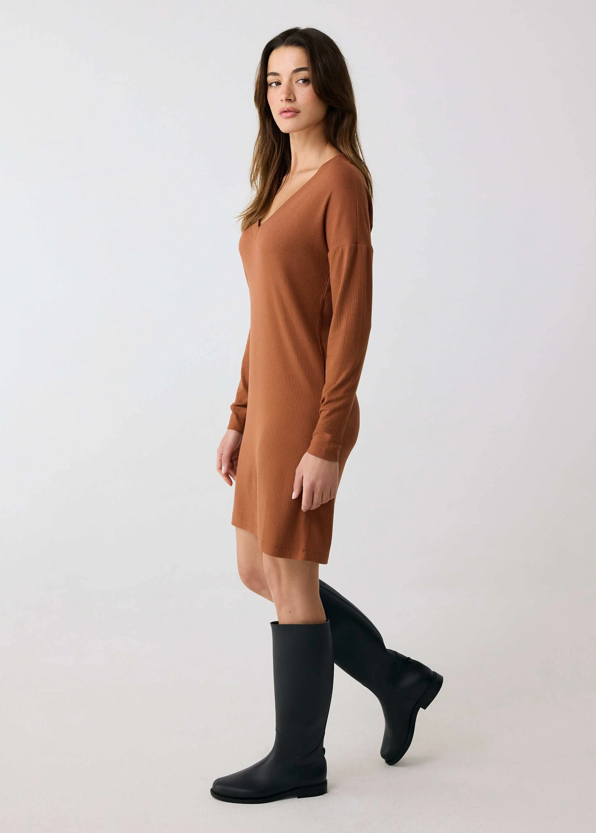 Traverse V-Neck Dress sold by Lole product image thumbnail 3
