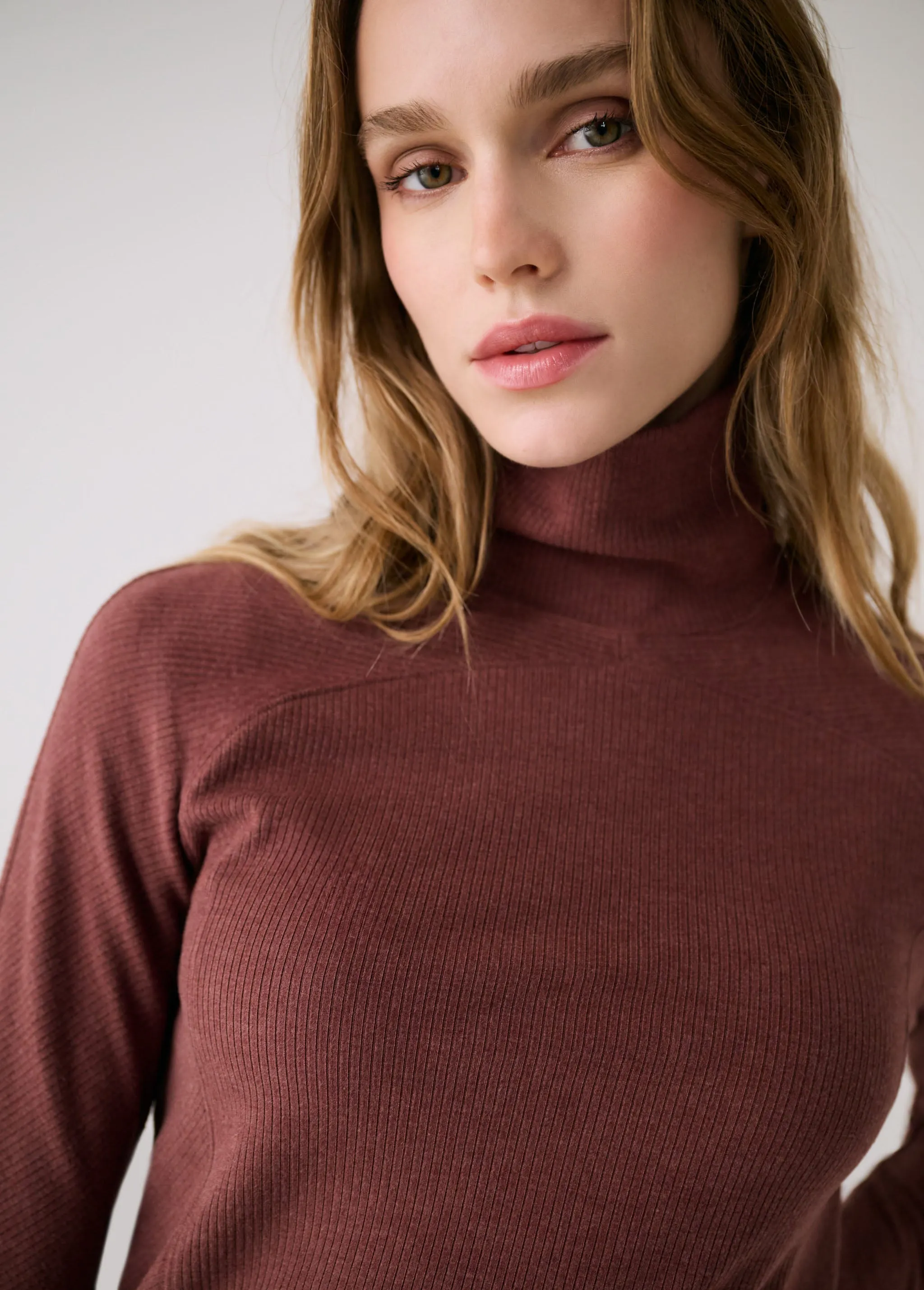 Traverse Turtleneck sold by Lole product image thumbnail 2