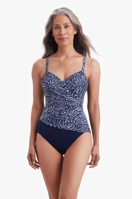 Criss Cross Mio - Smooth Moves sold by Longitude