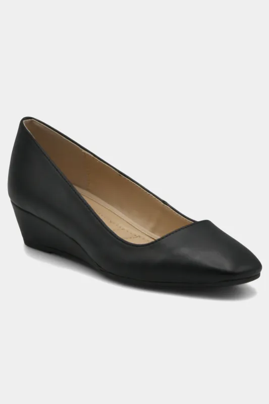 Palmer Pump sold by Lord & Taylor