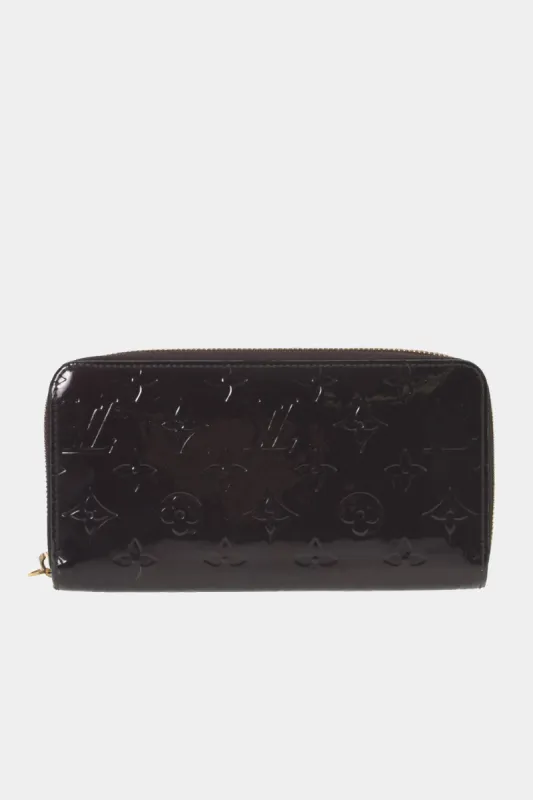 Zippy Wallet sold by Lord & Taylor