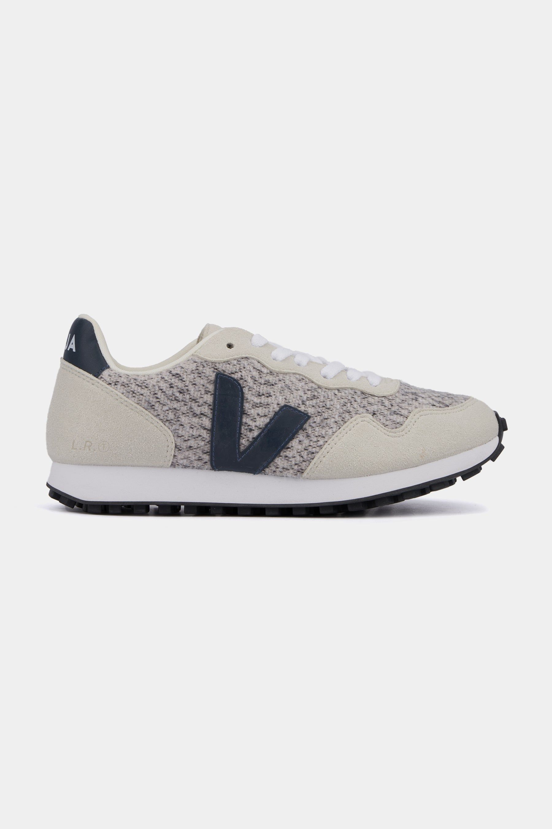 Veja SDU Alveomesh Sneaker sold by Lord & Taylor product image thumbnail 12